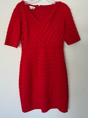 London Times Red Textured Sheath Dress Size 6 V-Neck Pleated Cocktail Midi